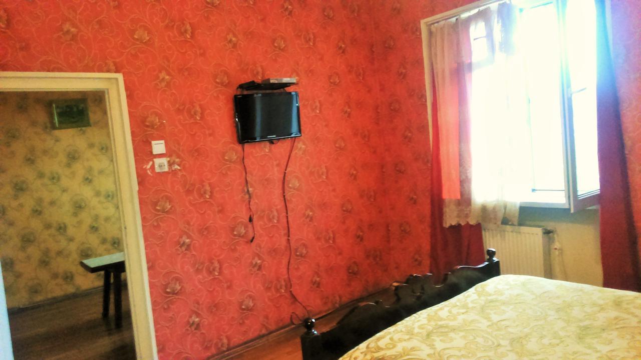 Hotel Lilo Near Airport Tbilisi Ngoại thất bức ảnh